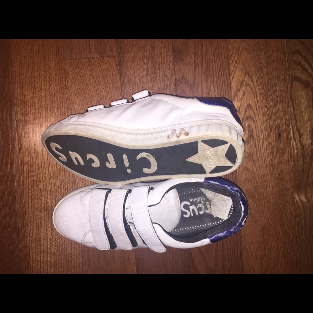 Size 8 1/2 circus sneakers